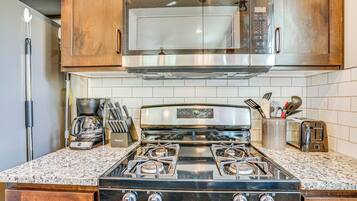 Microwave, oven, stovetop, dishwasher