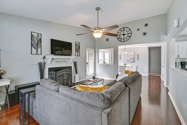 Interior - Convenient Hope Mills Home ~ 6 Mi to Fayetteville! (Hope Mills)