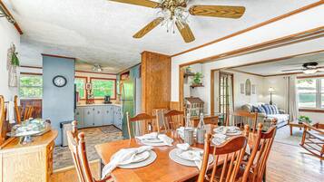 Cottage (4 Bedrooms) | Interior