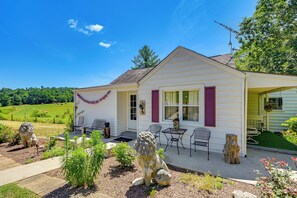 Cottage (4 Bedrooms) | Interior - Family Fancy Gap Cottage w/ Deck - Pets Welcome! (Fancy Gap)