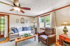 Cottage (4 Bedrooms) | Interior - Family Fancy Gap Cottage w/ Deck - Pets Welcome! (Fancy Gap)