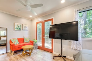 House (2 Bedrooms) | Interior - Downtown Fair Oaks Home ~ 15 Mi to Sacramento! (Fair Oaks)