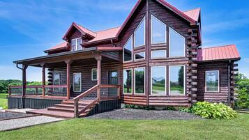 House (4 Bedrooms) | Front of property