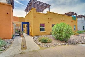 Interior - Tubac Adobe Townhome: Shop, Golf, Explore & More! (Tubac)