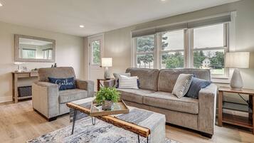 House (2 Bedrooms) | Front of property