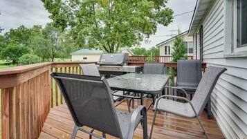 House (2 Bedrooms) | Interior