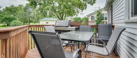 House (2 Bedrooms) | Interior