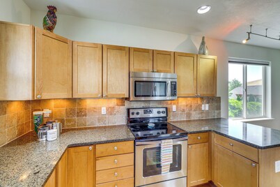 West Richland Home w/ Large Yard: Near Wineries!