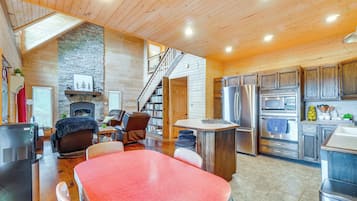 Cottage (2 Bedrooms) | Interior