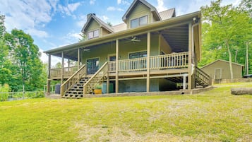 Cottage (2 Bedrooms) | Front of property