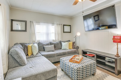 Cozy Mullins Retreat w/ Backyard & Covered Porch!