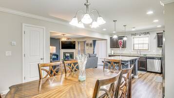 Hus (5 Bedrooms) | Interiör