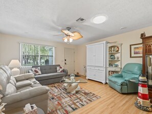 Smart TV - Charming 2/2 Ranch in Orange Blossom Gardens: Relax, Explore, and Enjoy! (The Villages)