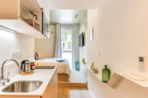 Fridge, microwave, stovetop, electric kettle