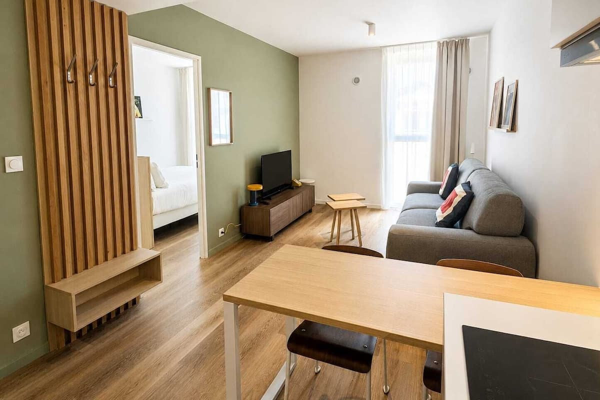 Family Suite | Premium bedding, pillow-top beds, laptop workspace, soundproofing