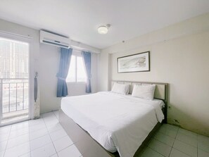 Standard Studio, City View | Free WiFi, bed sheets