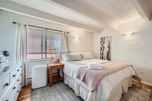 1 chambre, fer et planche Ă repasser, Wi-Fi, draps fournis