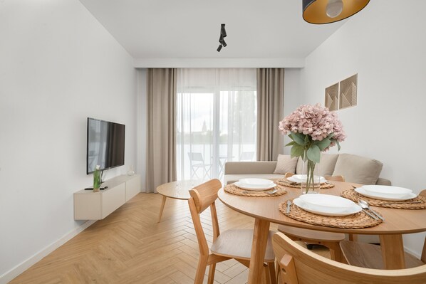 Living room - Latte Apartament Parking by Renters (Wroclaw)