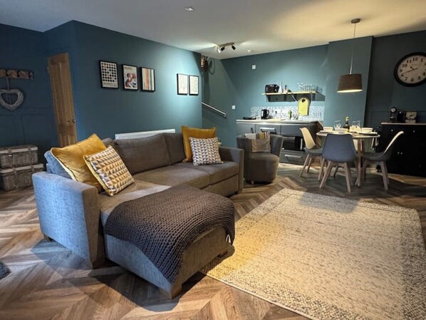 Una Smart TV, libros