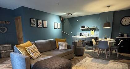 Beautiful Scottish mews with hot tub