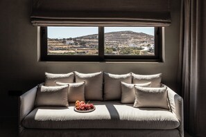In-room safe, individually decorated, individually furnished - Ela Tinos (Tinos)