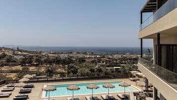Carven 2 Bedroom Suite | Sea View | Balkon