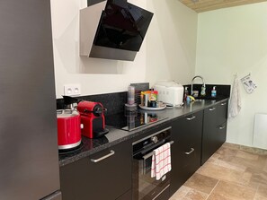 Refrigerador, horno y lavavajillas