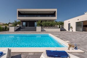 Pool - Villa Ruby Rose (Razanac)