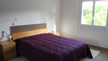3 habitaciones, cuna de viaje, wifi y ropa de cama