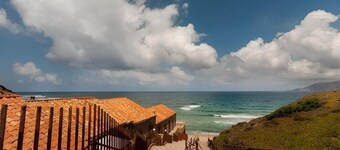 House by the beach 