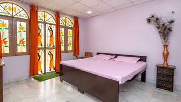 Deluxe Room | Free WiFi, bed sheets