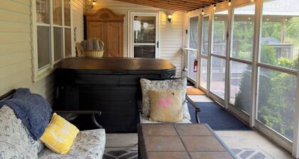 Waterfall Retreat: Hot Tub, Pickleball, Fire Pits