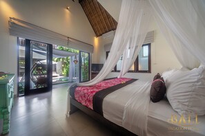 2 bedrooms, WiFi, bed sheets - Villa Novaku, Bali - An escape from hectic life in central Seminyak! (Kecamatan Kuta)