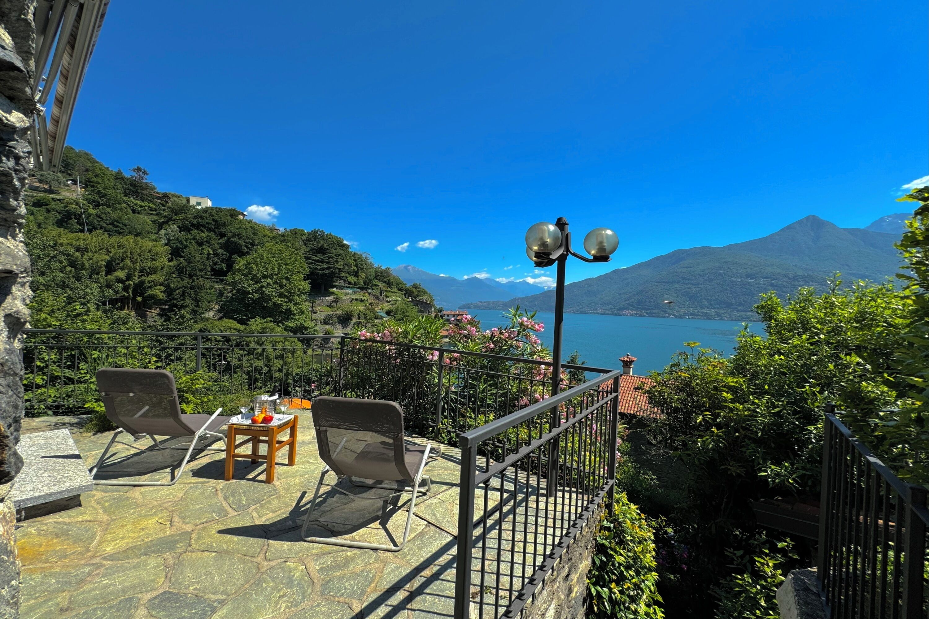 Maison mitoyenne Familiale, plusieurs chambres, côté montagne (Villetta Alessia) | Terrasse sur le toit