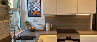 Garden Apartment, Central Harrogate with parking