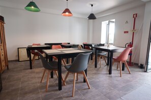 Dining - PRETO the BLACK room (Feteira)