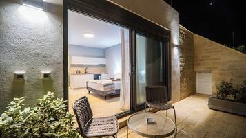 Standard Room, Pool View | Terrace/patio