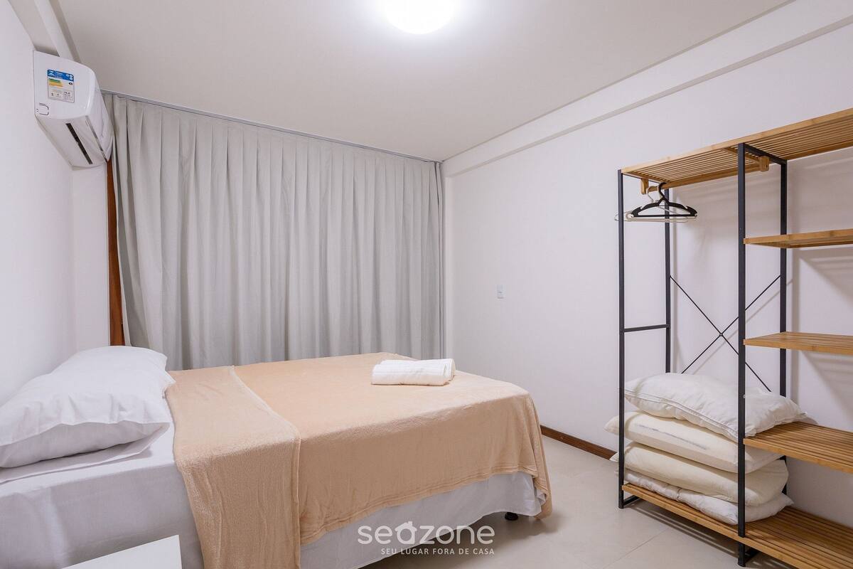 Basic Apartment | 2 bedrooms, iron/ironing board, free WiFi