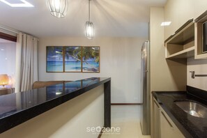 Basic Apartment | Private kitchen