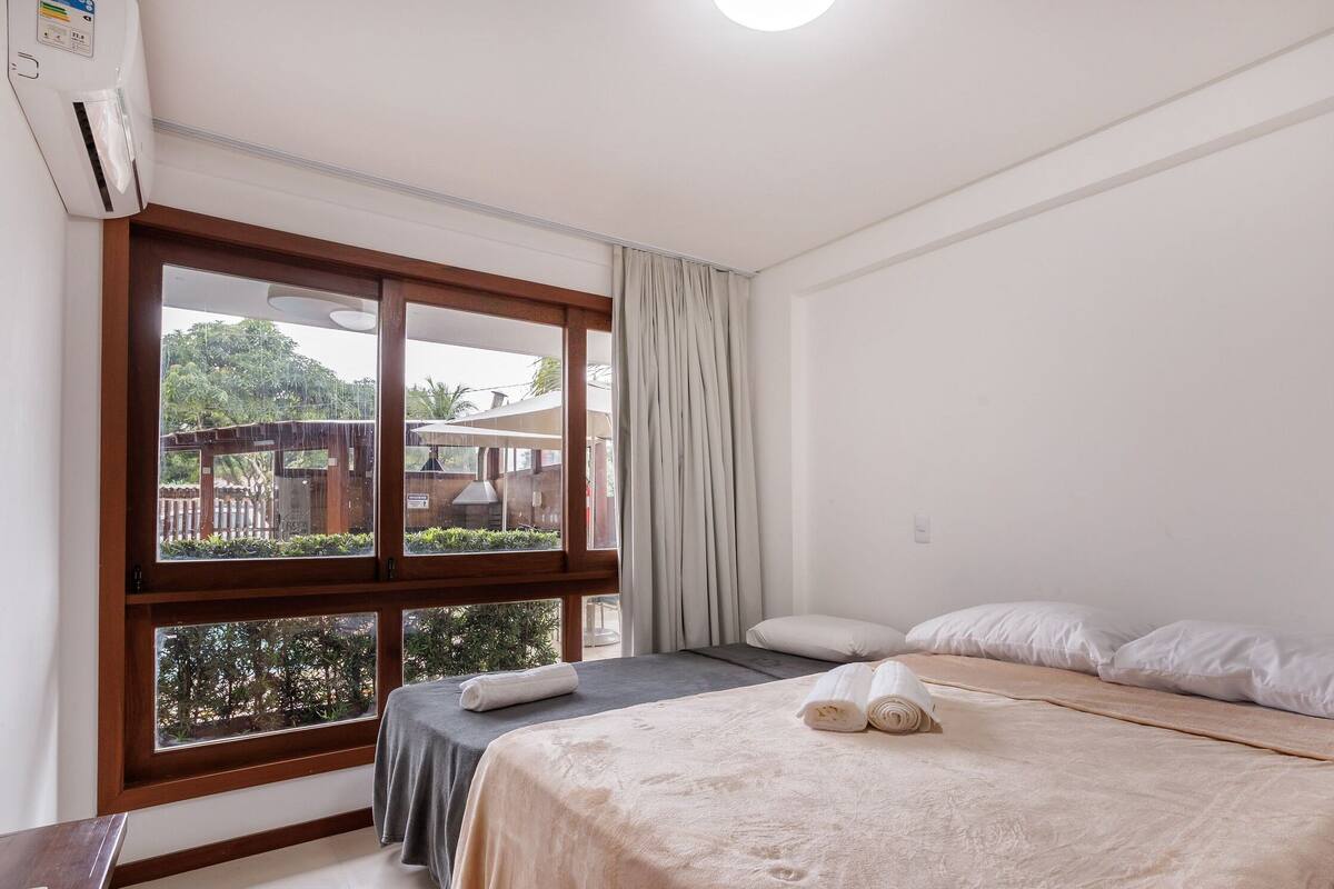 2 bedrooms, iron/ironing board, free WiFi