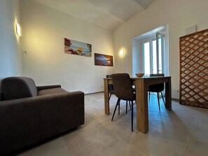 Apartment, 1 Schlafzimmer, Balkon | Innenbereich