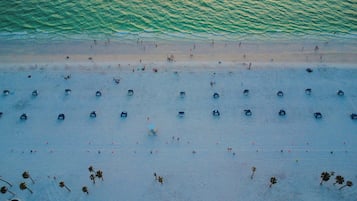 Una playa cerca, traslado desde/hacia la playa gratis