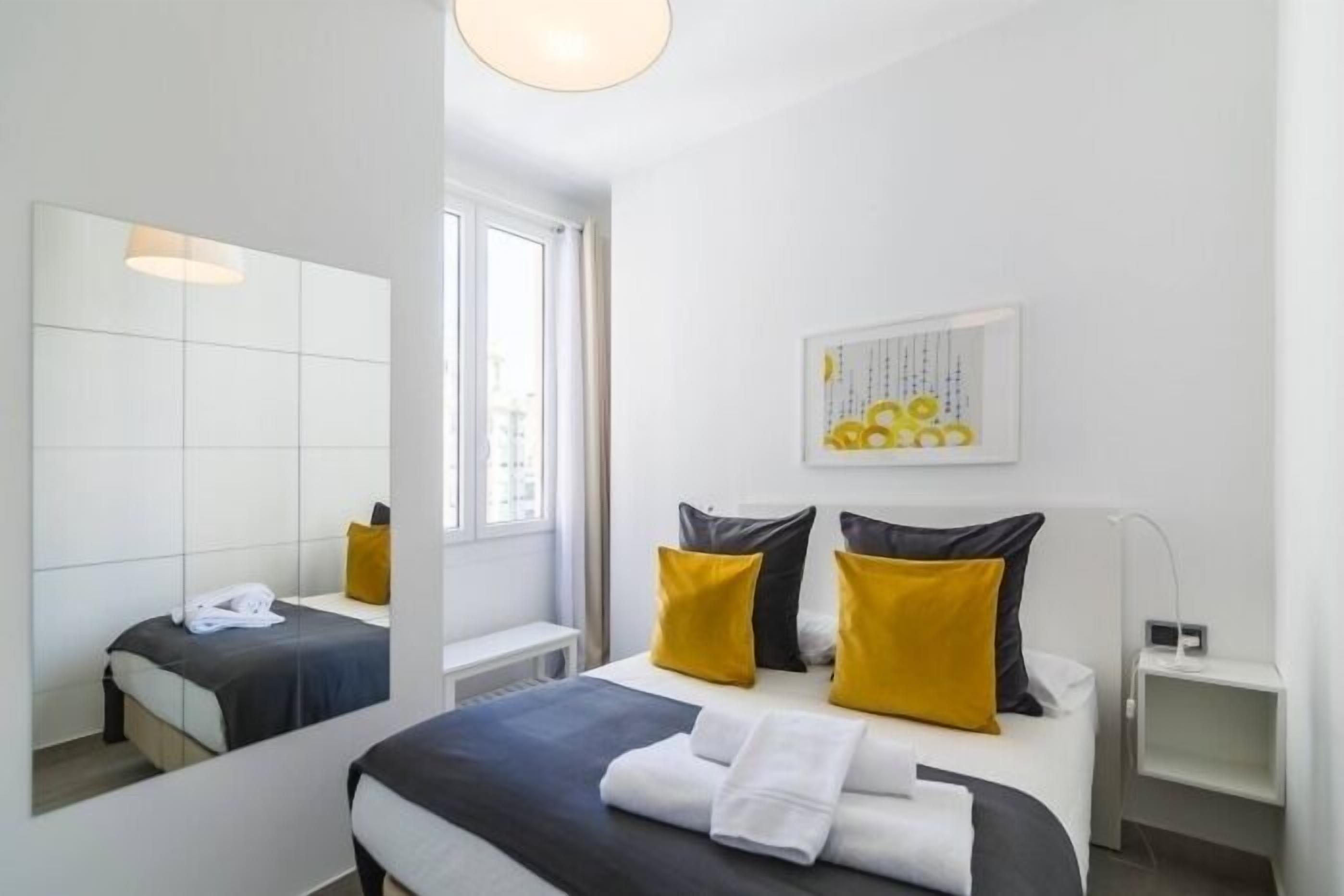 3 slaapkamers, een strijkplank/strijkijzer, internet, beddengoed