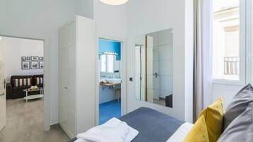 2 chambres, fer et planche Ă  repasser, accĂšs Internet, draps fournis