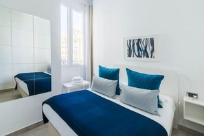 2 bedrooms, iron/ironing board, Internet, bed sheets