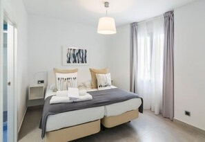 1 bedroom, iron/ironing board, Internet, bed sheets