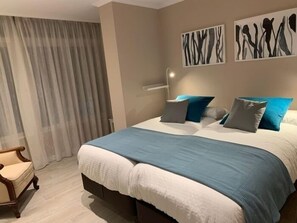 5 chambres, fer et planche à repasser, accès Internet, draps fournis