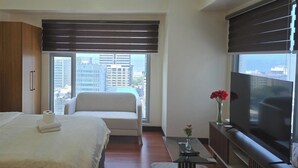 Interior - Triple view Condotel Superior manila bay Downtown /st lukes /steps robinson mall (Manila)
