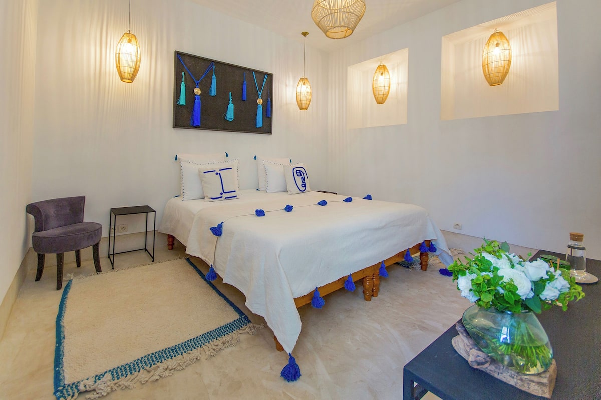 Standard Double Room | Free WiFi