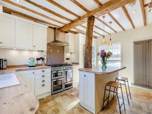 Lava-louças, cozinha com ilha